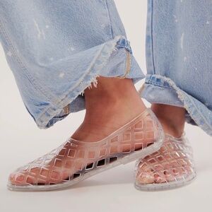 Jeffrey Campbell Clear Jamie Jelly Flats Size 8